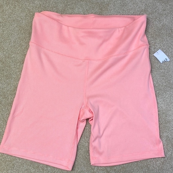 Nwt GapFit Brushed Tech Jersey Peach Biker Shorts Sz Large - Picture 1 of 7